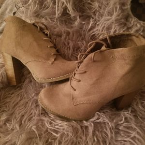 ☆SOLD☆ Lace Up Ankle Boots